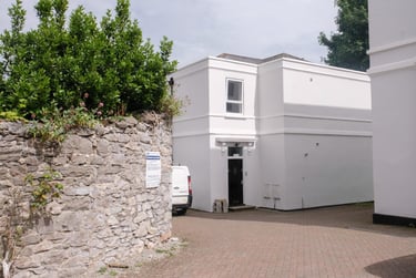 6 bed flat, 10 Lisson Grove, Mutley, Plymouth, PL47DN - Image 3
